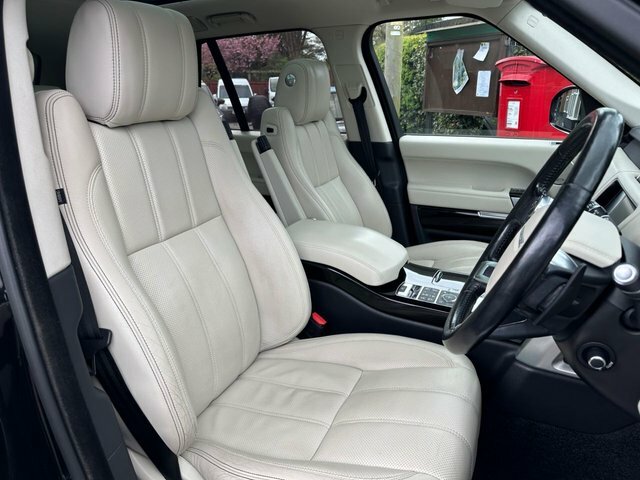Land Rover Range Rover Td V6 Vogue Se OY67HCL Black #4