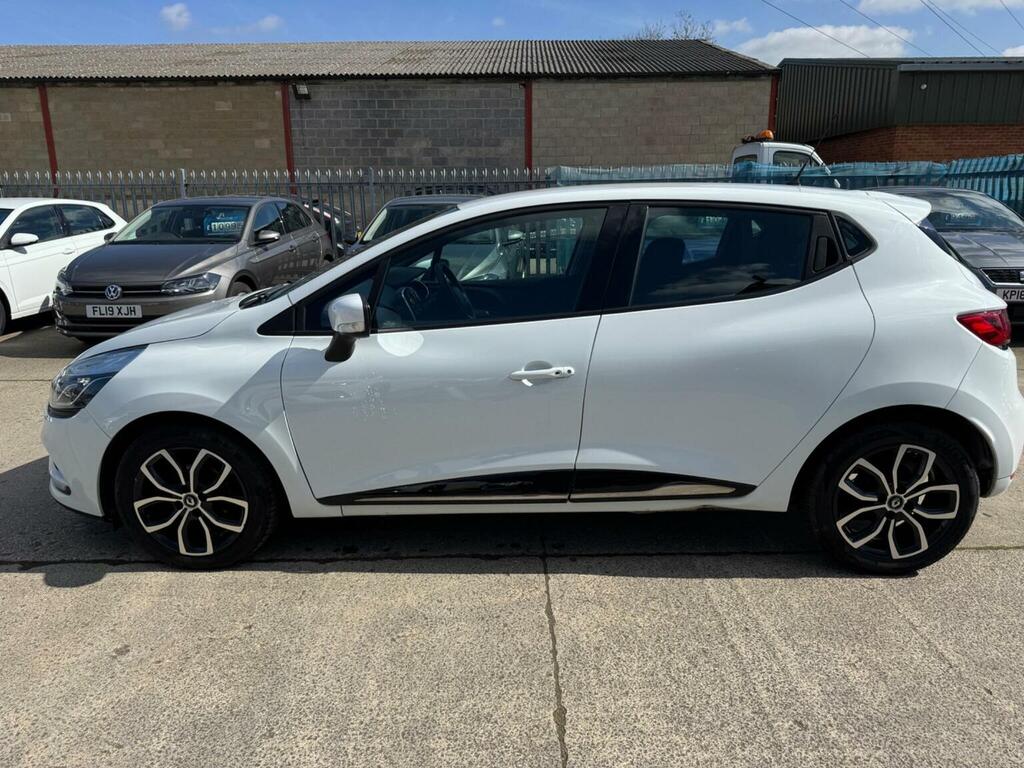 Renault Clio Hatchback 0.9 Tce Play Euro 6 Ss 201868 WHZ4523 White #5