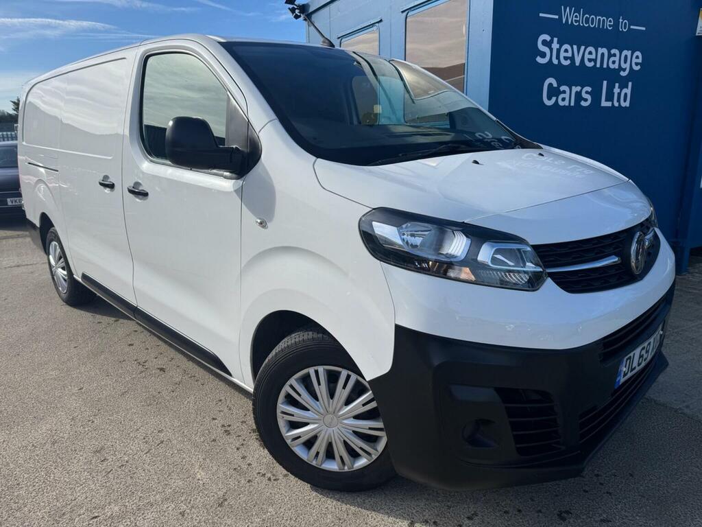 Vauxhall Vivaro Panel Van 1.5 Turbo D 2900 Edition L2 H1 Euro 6 S White