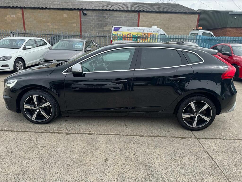 Volvo V40 Hatchback 2.0 T2 Gpf R-design Nav Plus Euro 6 Ss HN18UCL Black #5