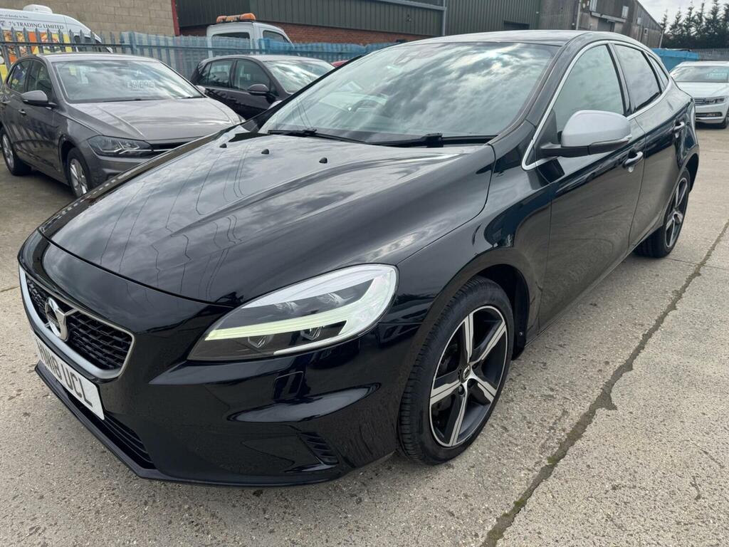 Volvo V40 Hatchback 2.0 T2 Gpf R-design Nav Plus Euro 6 Ss HN18UCL Black #4