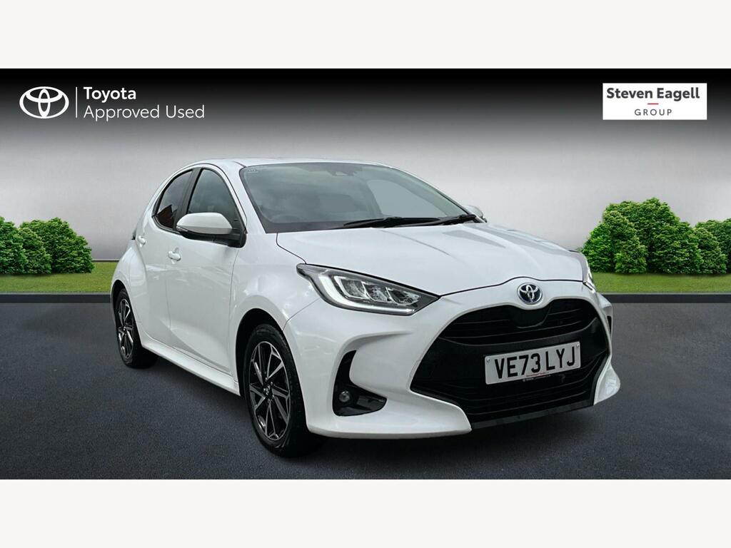 Toyota Yaris 1.5 Vvt-h Design E-cvt Euro 6 Ss White