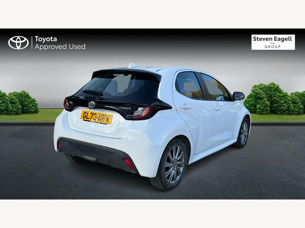 Toyota Yaris 1.5 Vvt-h Icon Hatchback Hybrid E-cvt E GL73UFV White #2