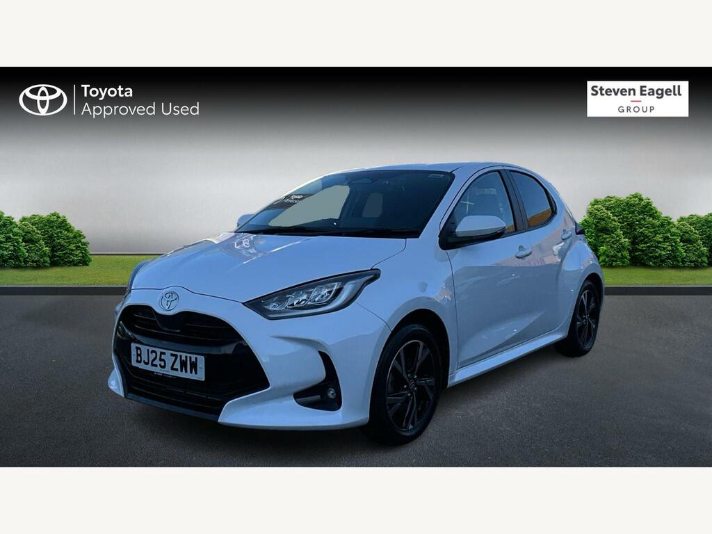 Toyota Yaris 1.5 Vvt-h Design E-cvt Euro 6 Ss BJ25ZWW White #3