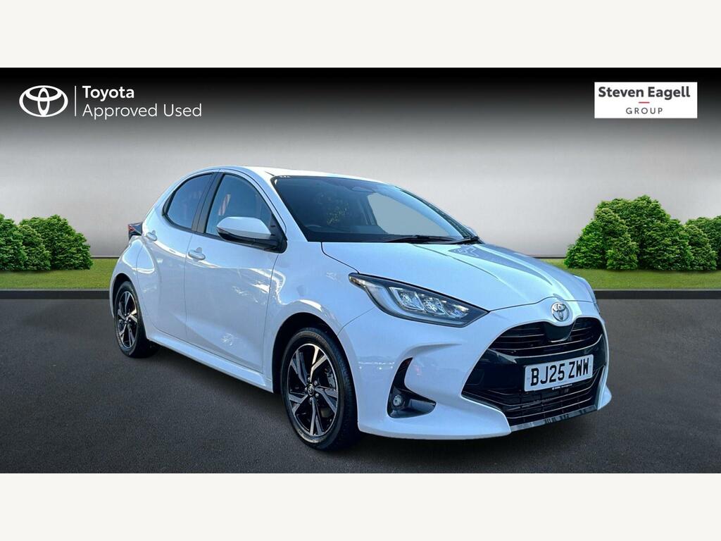 Toyota Yaris 1.5 Vvt-h Design E-cvt Euro 6 Ss White