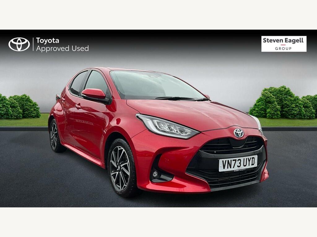 Toyota Yaris 1.5 Vvt-h Design E-cvt Euro 6 Ss Red