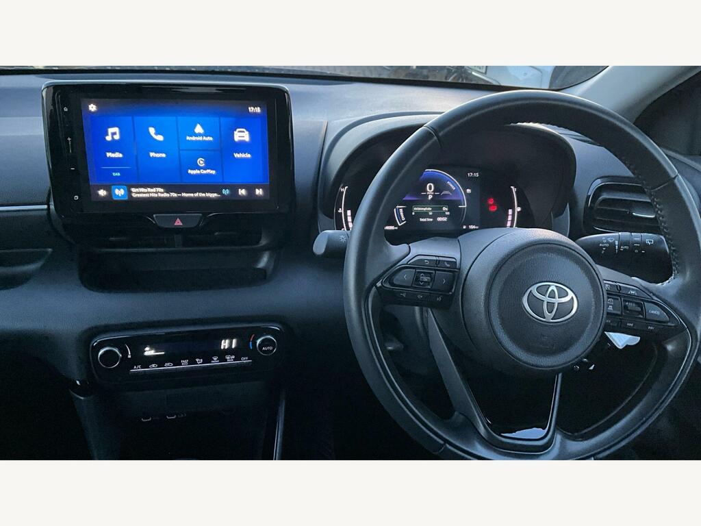 Toyota Yaris 1.5 Vvt-h Design E-cvt Euro 6 Ss VE24TZN Black #6