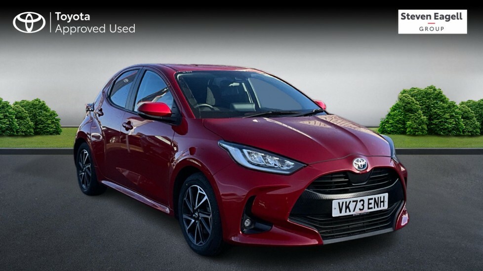 Toyota Yaris 1.5 Vvt-h Design E-cvt Euro 6 Ss Red