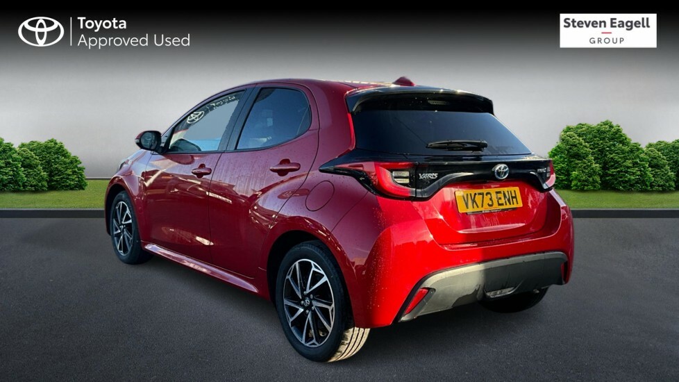 Toyota Yaris 1.5 Vvt-h Design E-cvt Euro 6 Ss VK73ENH Red #4