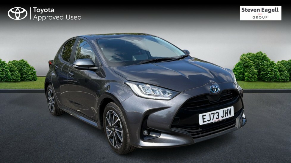 Toyota Yaris 1.5 Vvt-h Design Hatchback Hybrid E-cvt Grey