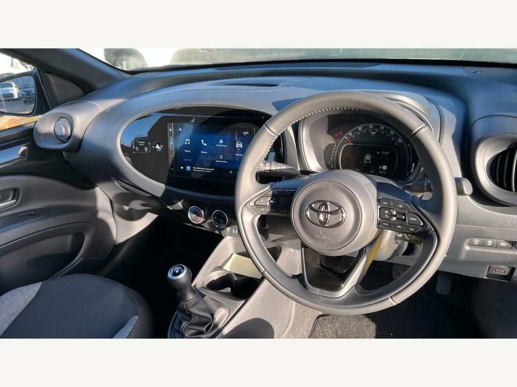 Toyota Aygo X 1.0 Vvt-i Pure Euro 6 Ss VO75TXA Black #5