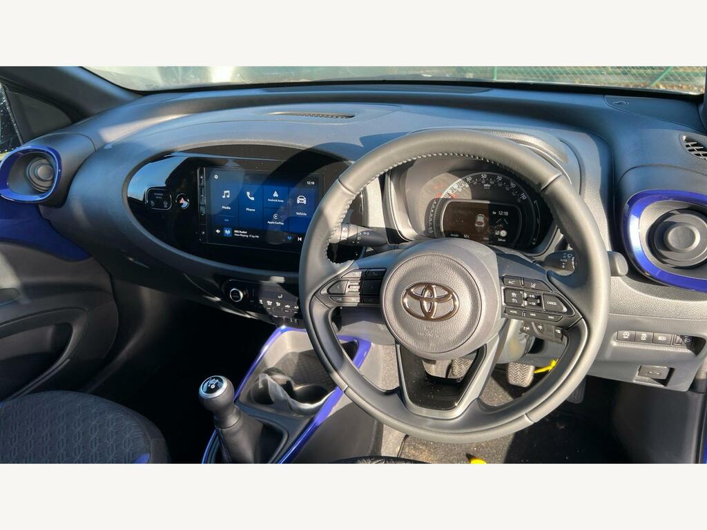 Toyota Aygo X 1.0 Vvt-i Edge Euro 6 Ss VO75WCE Blue #6