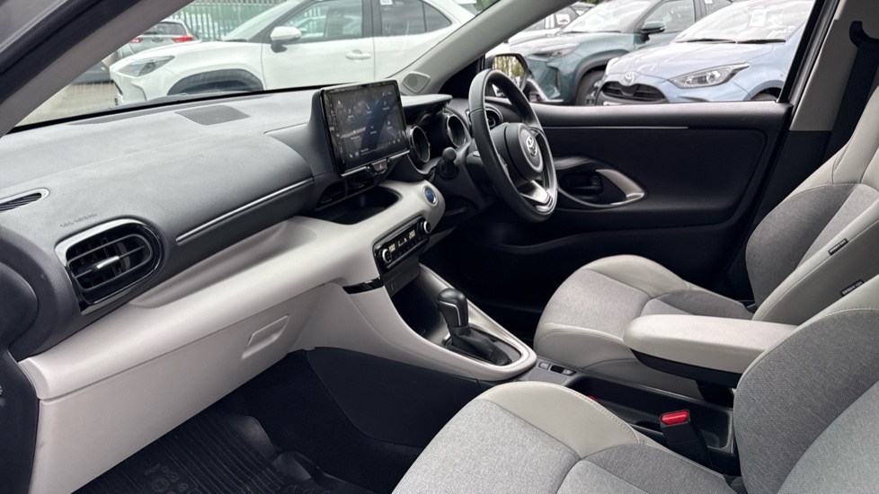 Toyota Yaris 1.5 Vvt-h Excel Hatchback Hybrid E-cvt EA72OZB Silver #5