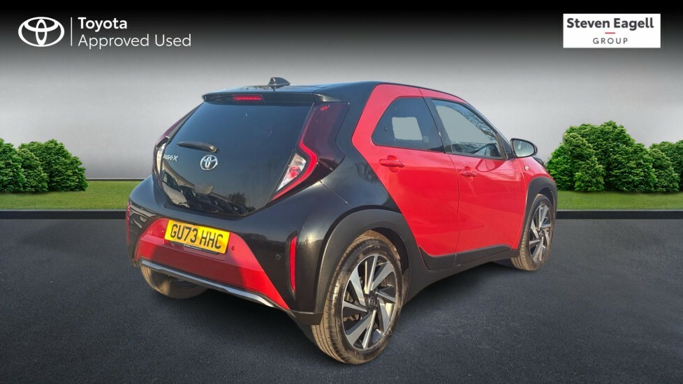 Toyota Aygo X 1.0 Vvt-i Exclusive Euro 6 Ss GU73HHC Red #2
