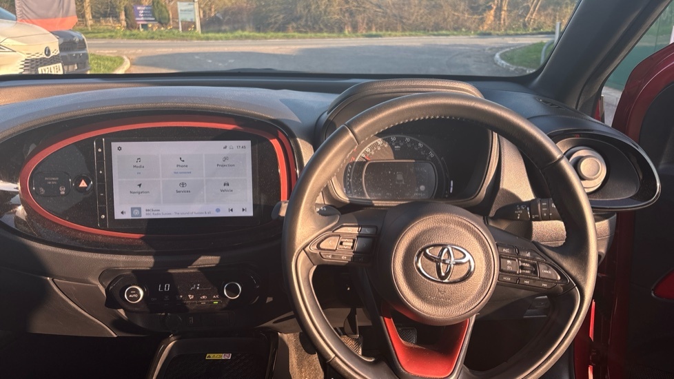 Toyota Aygo X 1.0 Vvt-i Exclusive Euro 6 Ss GU73HHC Red #5