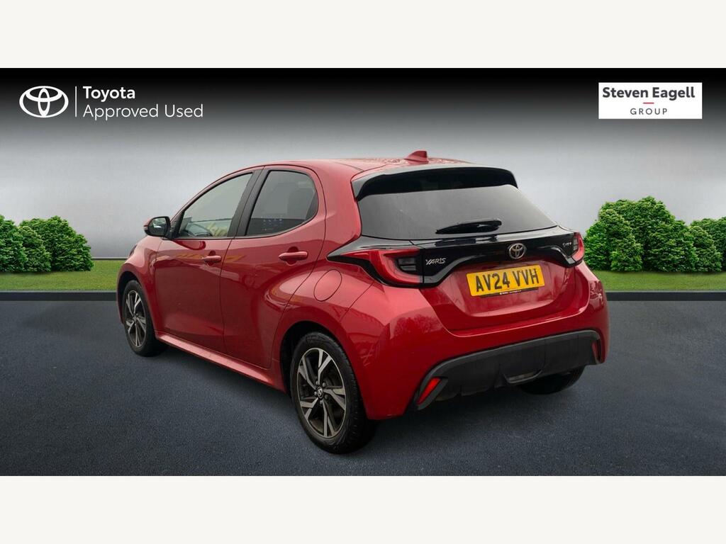 Toyota Yaris 1.5 Vvt-h Design E-cvt Euro 6 Ss AV24VVH Red #4
