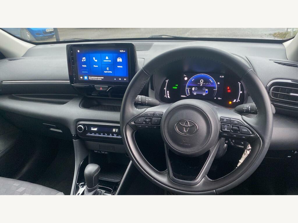 Toyota Yaris 1.5 Vvt-h Design E-cvt Euro 6 Ss AV24VVH Red #5