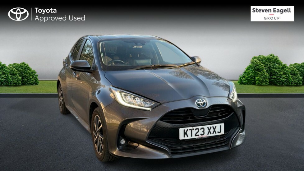 Toyota Yaris 1.5 Vvt-h Design Hatchback Hybrid E-cvt Grey