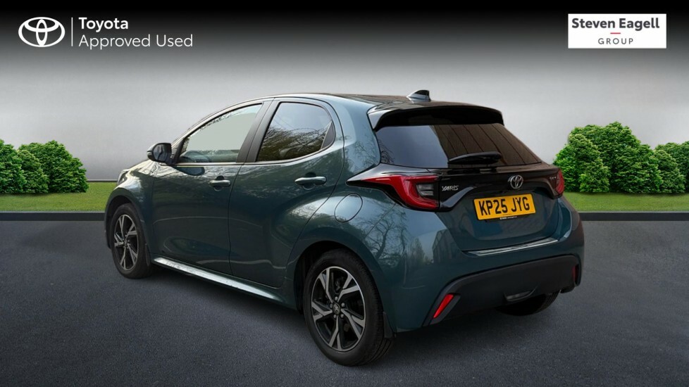 Toyota Yaris 1.5 Vvt-h Design Hatchback Hybrid E-cvt KP25JYG Green #4