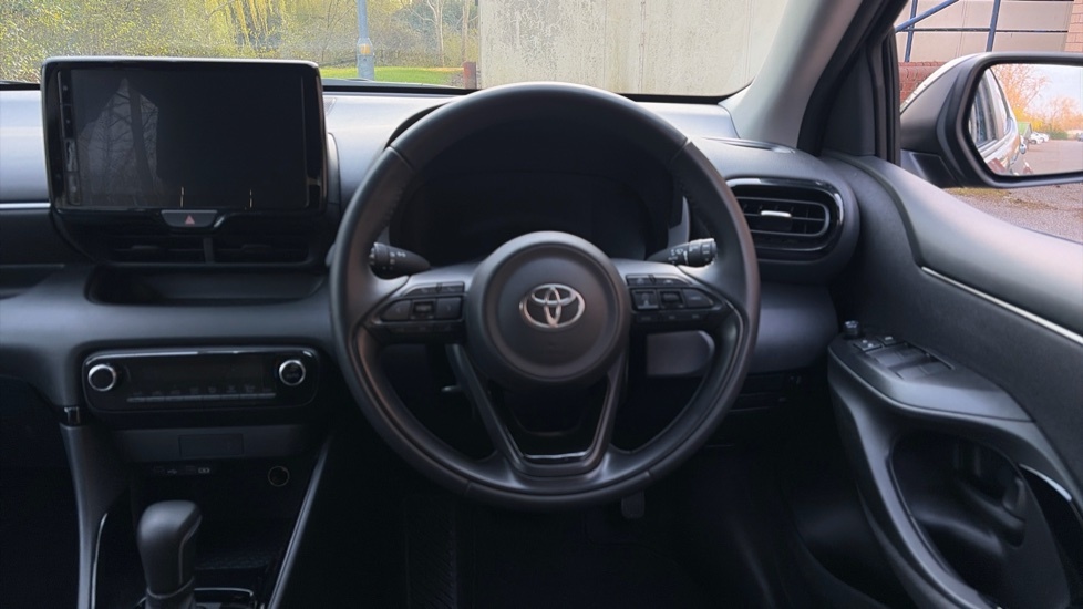Toyota Yaris 1.5 Vvt-h Design Hatchback Hybrid E-cvt KP25JYG Green #6