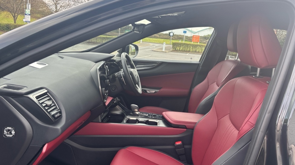 Lexus NX 2.5 450H 18.1Kwh Premium Suv Plug-in H AE74XRA Black #6