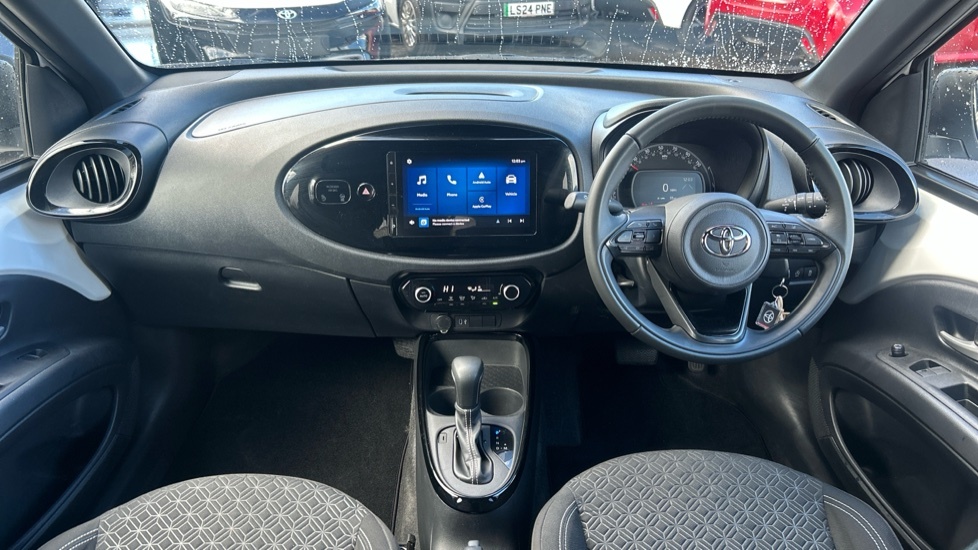 Toyota Aygo X 1.0 Vvt-i Edge X-shift Euro 6 Ss EX25KWF White #5