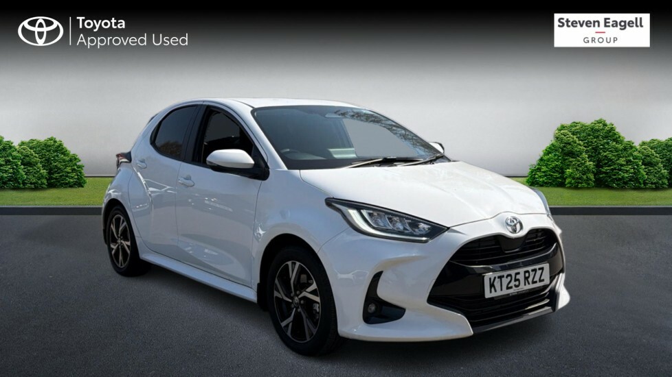 Toyota Yaris 1.5 Vvt-h Design Hatchback Hybrid E-cvt White