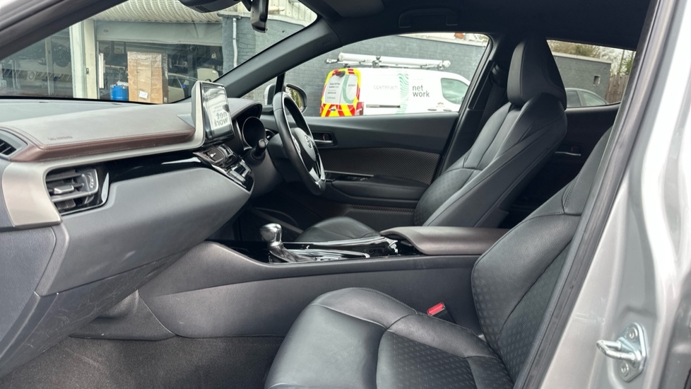 Toyota C-Hr 1.8 Vvt-h Excel Cvt Euro 6 Ss WP68KRU Silver #5