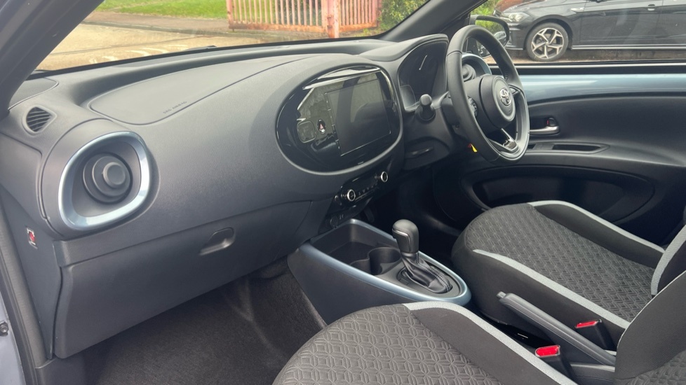 Toyota Aygo X 1.0 Vvt-i Edge X-shift Euro 6 Ss KO25VGJ Grey #5