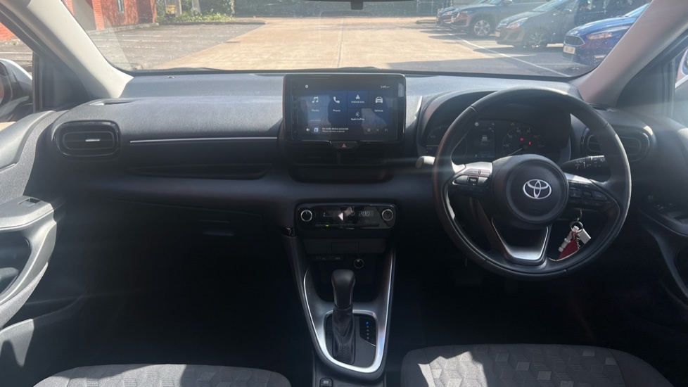 Toyota Yaris 1.5 Vvt-h Icon E-cvt Euro 6 Ss GY74EWU White #6