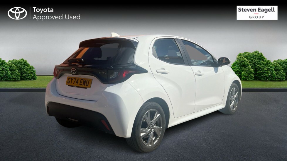 Toyota Yaris 1.5 Vvt-h Icon E-cvt Euro 6 Ss GY74EWU White #2