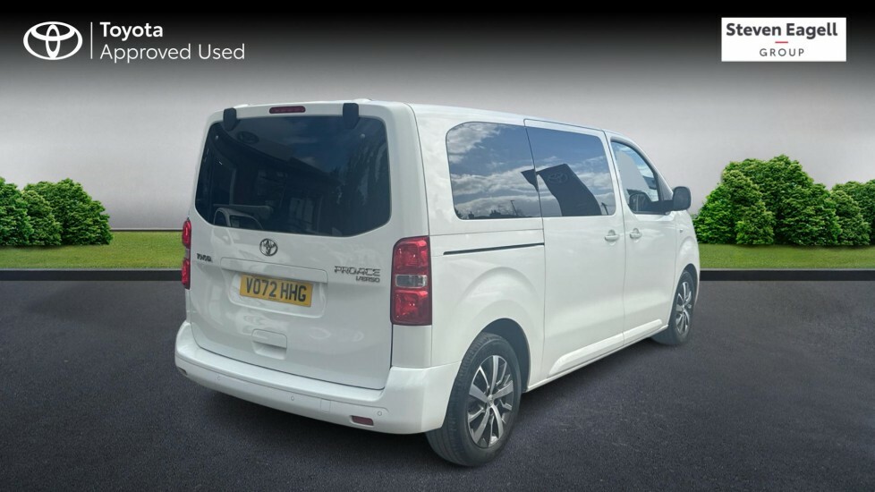 Toyota Proace Verso 2.0D Family Medium Mpv Mwb Euro 6 Ss White #2