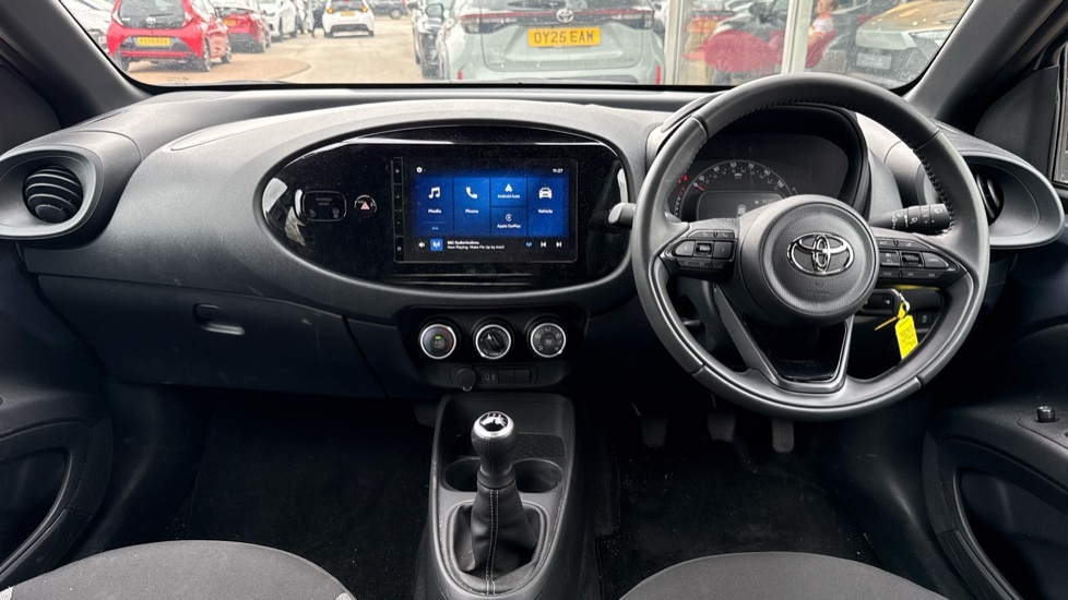 Toyota Aygo X 1.0 Vvt-i Pure Euro 6 Ss OW74ARO Grey #5