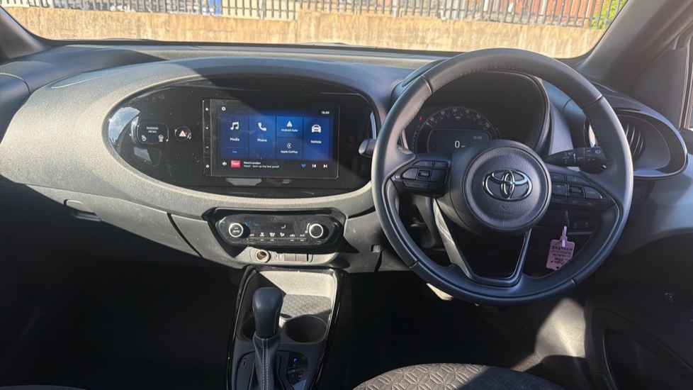 Toyota Aygo X 1.0 Vvt-i Edge X-shift Euro 6 Ss KJ24BVZ White #6