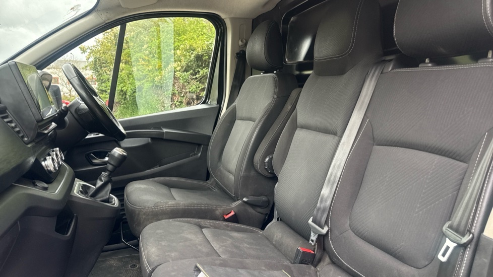Renault Trafic 2.0 Dci Blue Ll30 Sport L2 H1 Euro 6 Ss YH23EFV Black #5