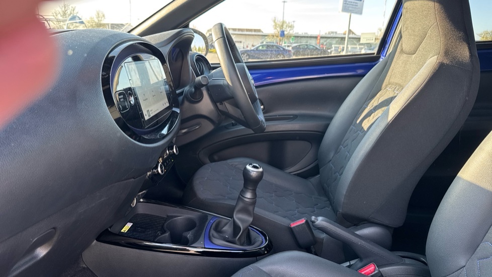 Toyota Aygo X 1.0 Vvt-i Exclusive Euro 6 Ss EX23VLU Blue #5