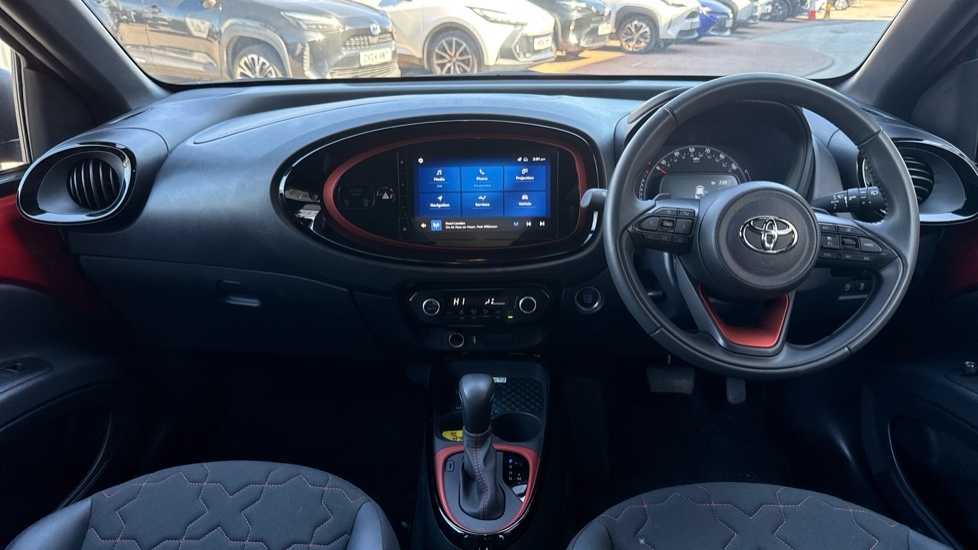 Toyota Aygo X 1.0 Vvt-i Exclusive X-shift Euro 6 Ss OY73NFP Red #6