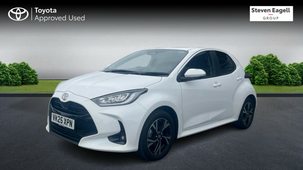 Toyota Yaris 1.5 Vvt-h Design E-cvt Euro 6 Ss VK25XPN White #3