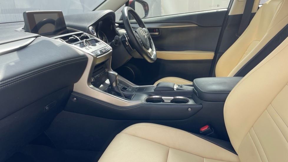 Lexus NX 2.5 300H Gpf E-cvt 4Wd Euro 6 Ss BL69YCA Red #6