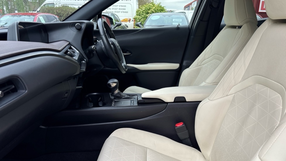 Lexus UX 2.0 250H Premium Plus Suv Hybrid E-cvt GK70EUW Blue #6