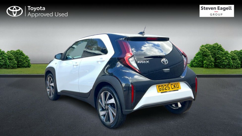 Toyota Aygo X 1.0 Vvt-i Edge X-shift Euro 6 Ss GD25CKU White #4