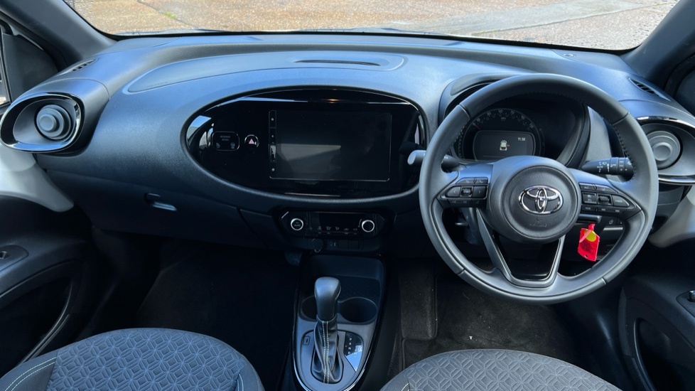 Toyota Aygo X 1.0 Vvt-i Edge X-shift Euro 6 Ss GD25CKU White #6