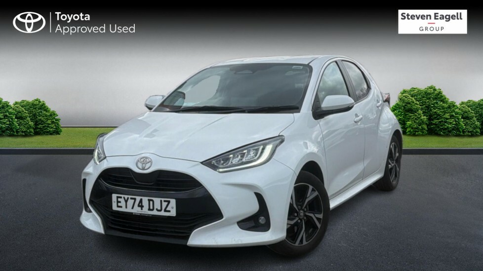 Toyota Yaris 1.5 Vvt-h Design E-cvt Euro 6 Ss EY74DJZ White #3