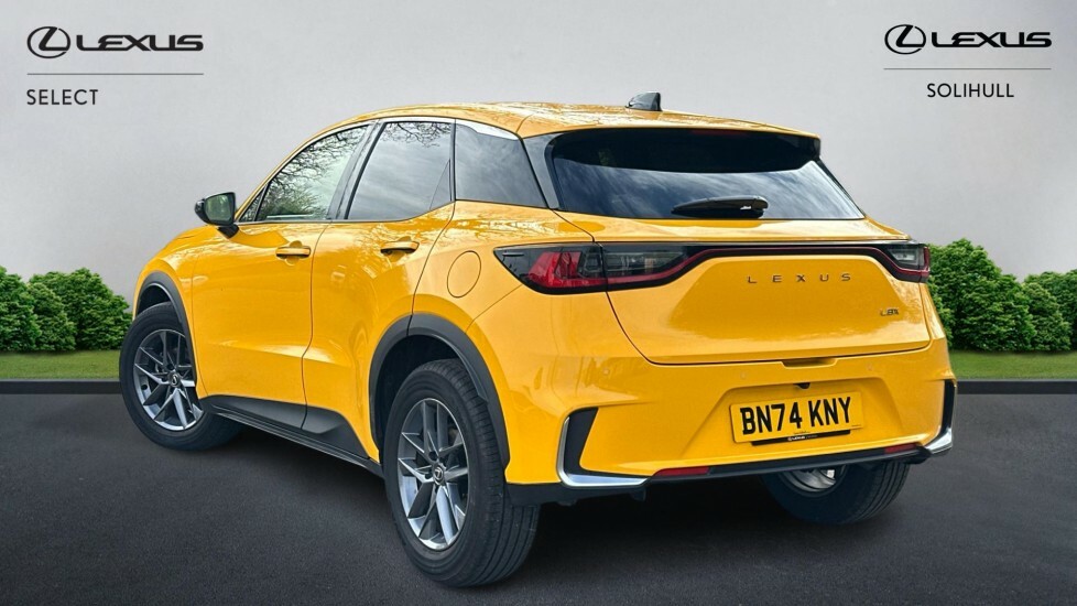 Lexus LBX 1.5 Vvt-ie Premium E-cvt Euro 6 Ss BN74KNY Yellow #2