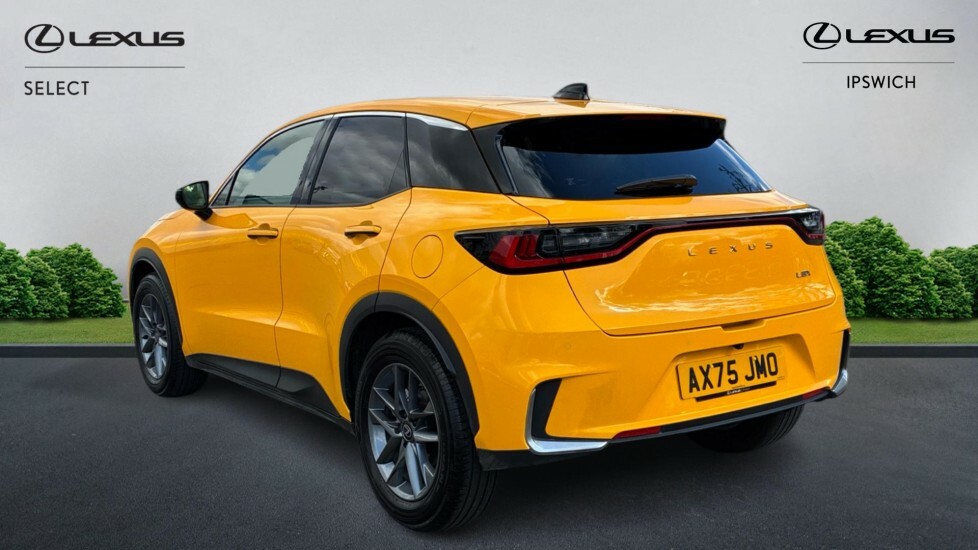 Lexus LBX 1.5 Vvt-ie Premium E-cvt Euro 6 Ss AX75JMO Yellow #2