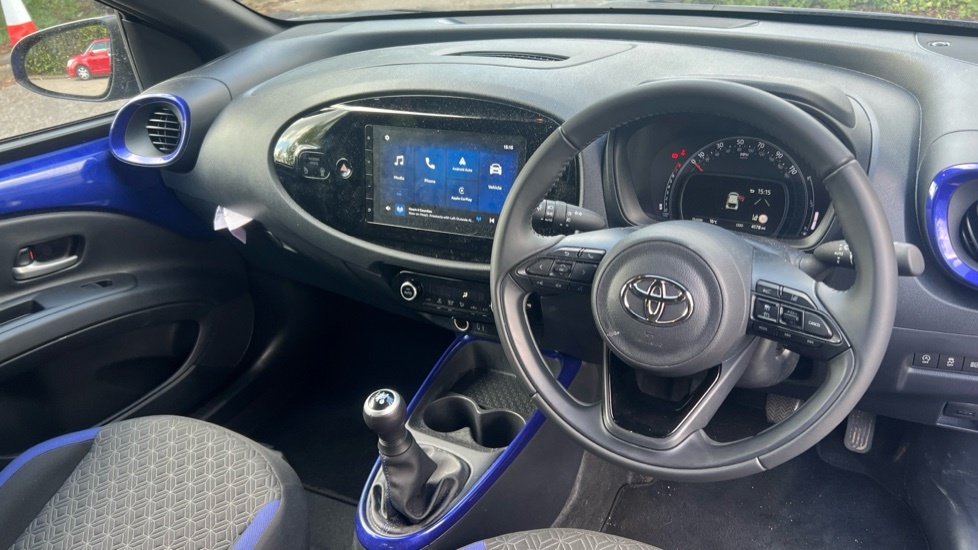 Toyota Aygo X 1.0 Vvt-i Edge Euro 6 Ss KP75WCT Blue #6