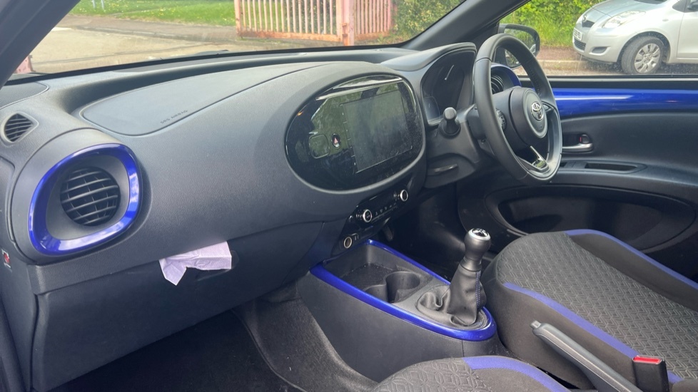Toyota Aygo X 1.0 Vvt-i Edge Euro 6 Ss KP75WCT Blue #5