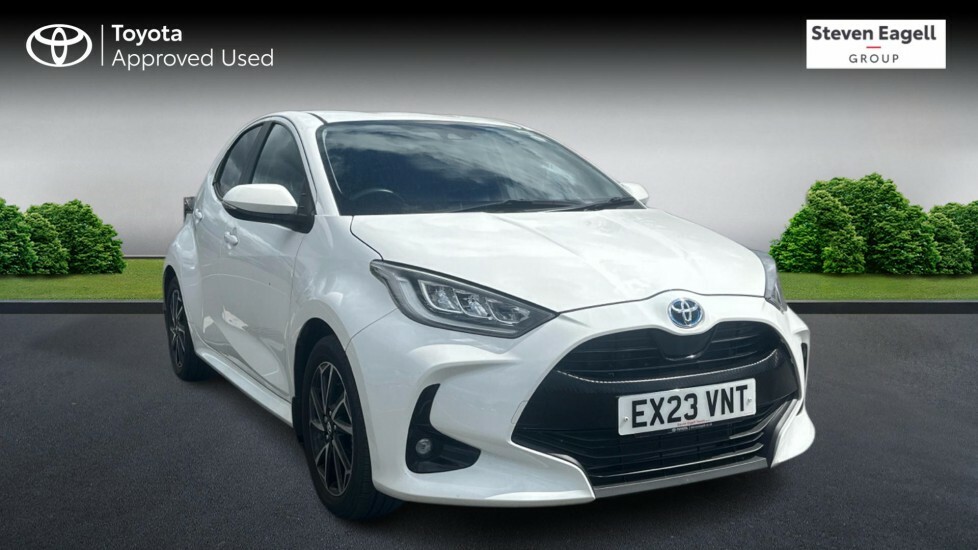 Toyota Yaris 1.5 Vvt-h Design E-cvt Euro 6 Ss White