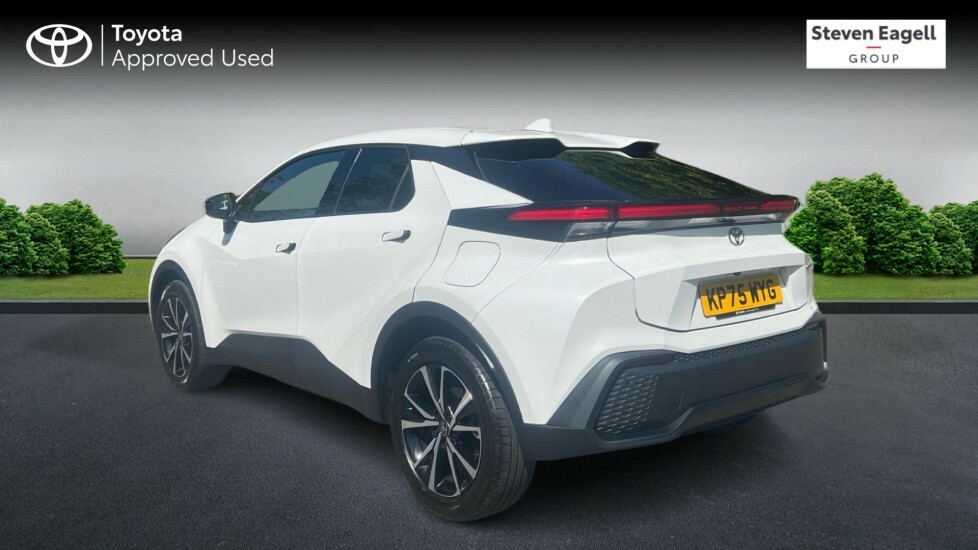 Toyota C-Hr 2.0 Vvt 13.6Kwh Design Cvt Euro 6 Ss KP75WYG White #4