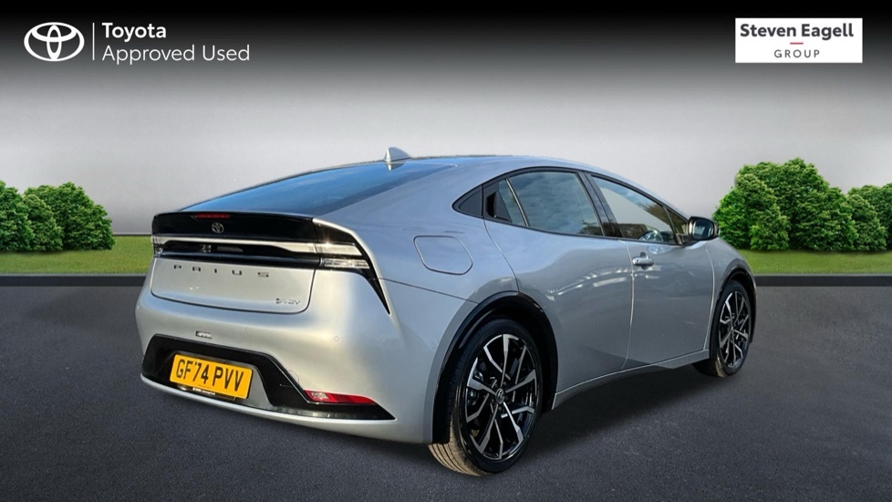 Toyota Prius 2.0 13.6Kwh Excel Hatchback Plug-in Hyb GF74PVV Silver #4